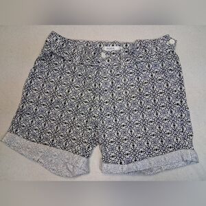 4/20$ ➡️ Ricki's Navy and White Patterned Shorts